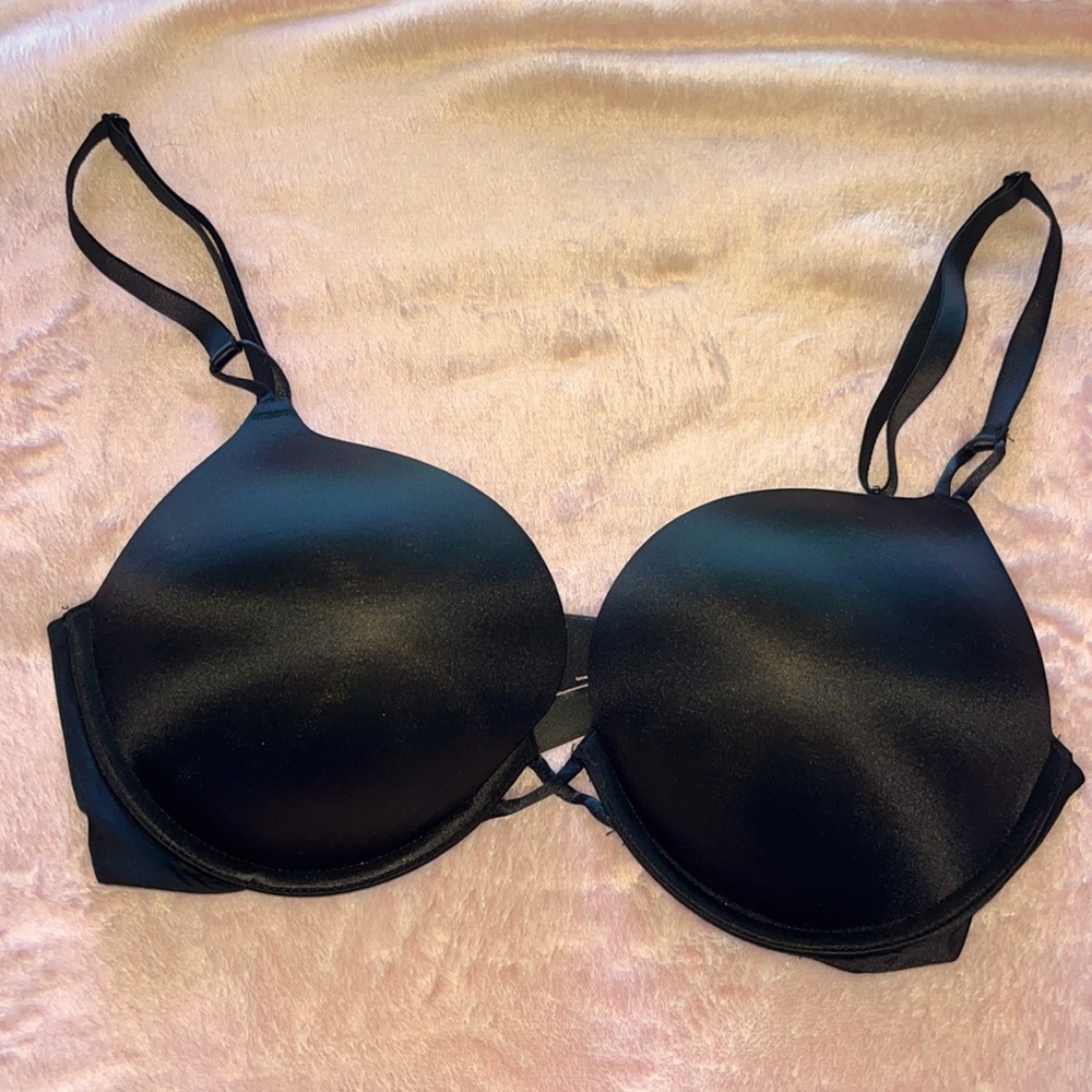 VICTORIA SECRET BOMBSHELL 34D PUSH-UP BRA